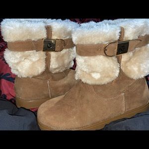 Brand New Guess Boots